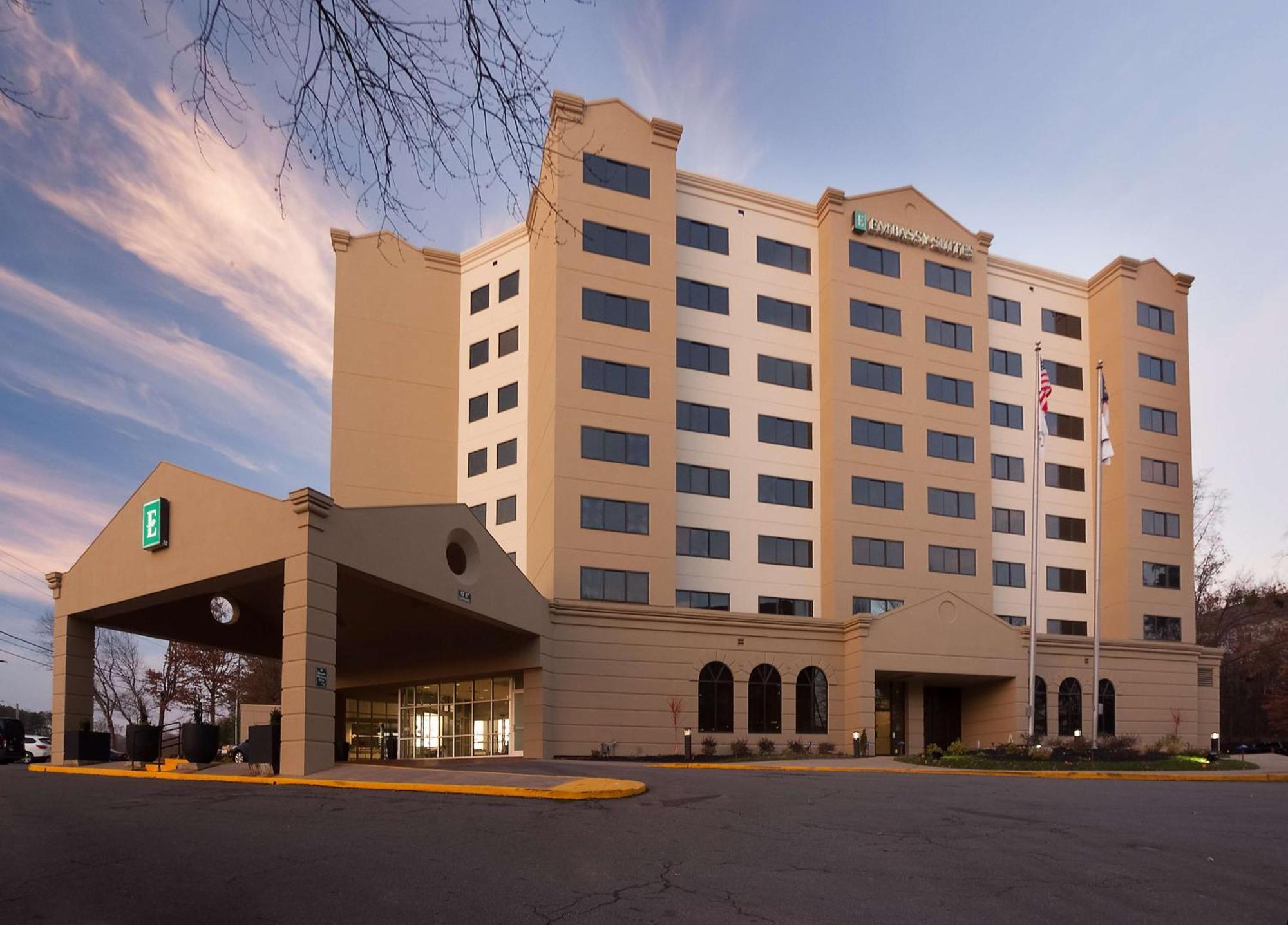 Embassy Suites By Hilton Raleigh Crabtree Exterior foto